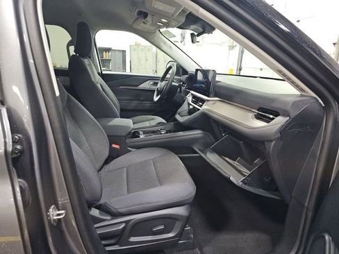 Used 2025 Ford Explorer Active image 11