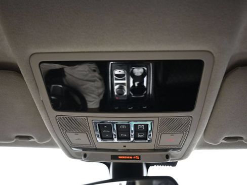 Used 2016 Jaguar XJ L Portfolio AWD/4WD image 30
