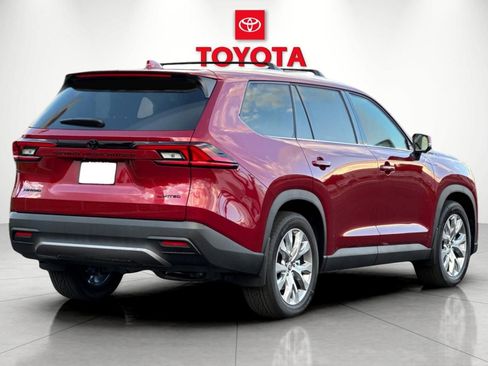 New 2026 Toyota Grand Highlander AWD Hybrid image 3