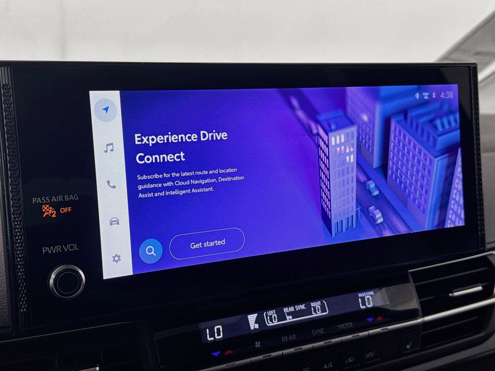 Certified 2025 Toyota Sienna XLE FWD image 7