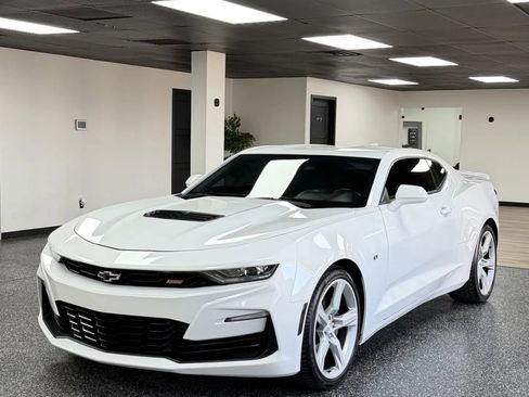 Used 2020 Chevrolet Camaro SS RWD image 1