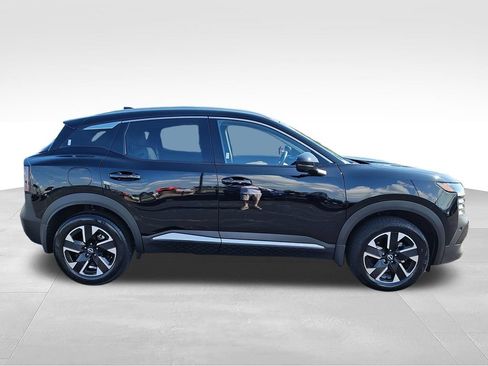 Used 2025 Nissan Kicks SR AWD/4WD image 6