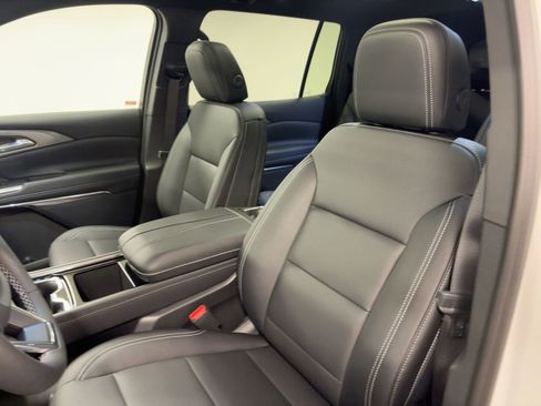 New 2026 Chevrolet Traverse LT w/ Sun and Wheel Package image 22