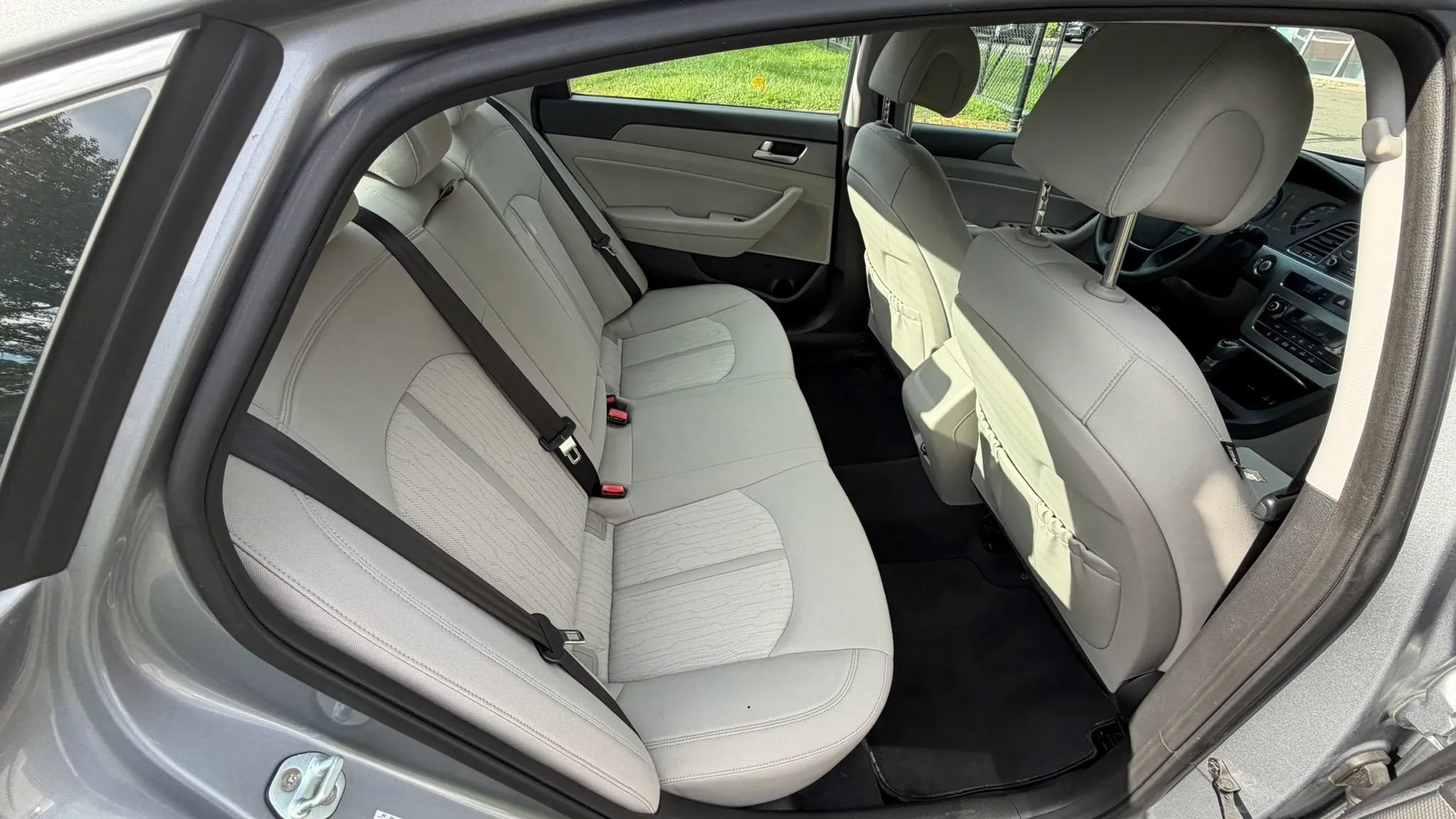 Used 2016 Hyundai Sonata SE FWD image 16