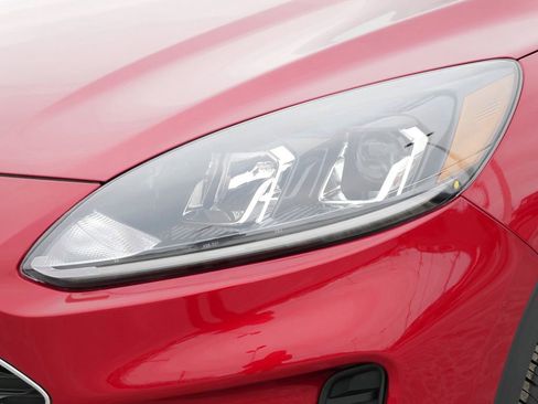 Certified 2022 Ford Escape SE w/ Convenience Package image 5