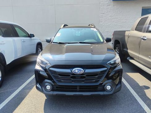 Used 2024 Subaru Outback Premium AWD/4WD image 2