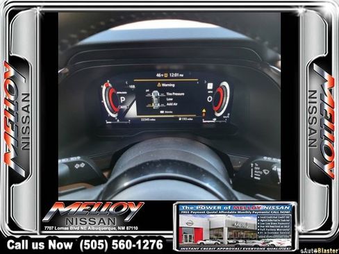 Used 2024 Nissan Pathfinder Platinum image 17