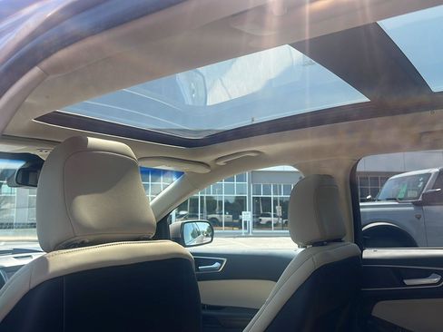 Used 2020 Ford Edge SEL w/ Convenience Package AWD/4WD image 15