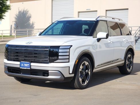 New 2026 Hyundai Palisade Limited FWD image 2