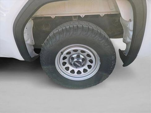 Used 2020 GMC Sierra 1500 2WD Crew Cab w/ Fleet Convenience Package image 9