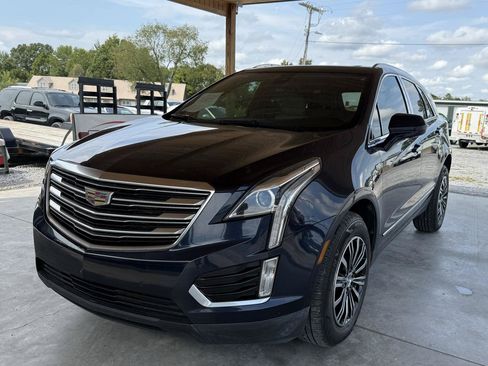Used 2017 Cadillac XT5 Luxury w/ Driver Awareness Package FWD image 7