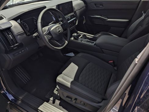 New 2026 Nissan Pathfinder SV FWD image 9