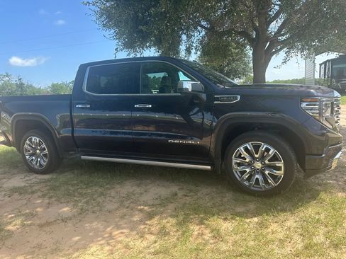 Certified 2024 GMC Sierra 1500 Denali w/ Denali Reserve Package AWD/4WD image 2