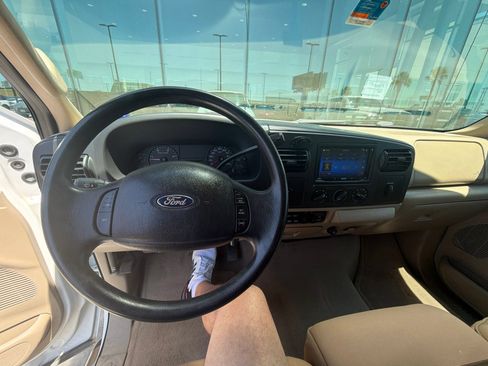 Used 2005 Ford F250 XLT RWD image 10