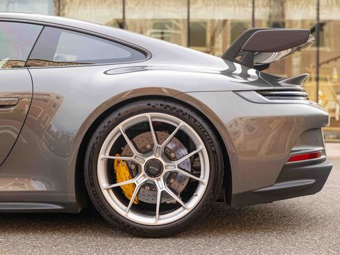 Used 2022 Porsche 911 GT3 RWD image 36