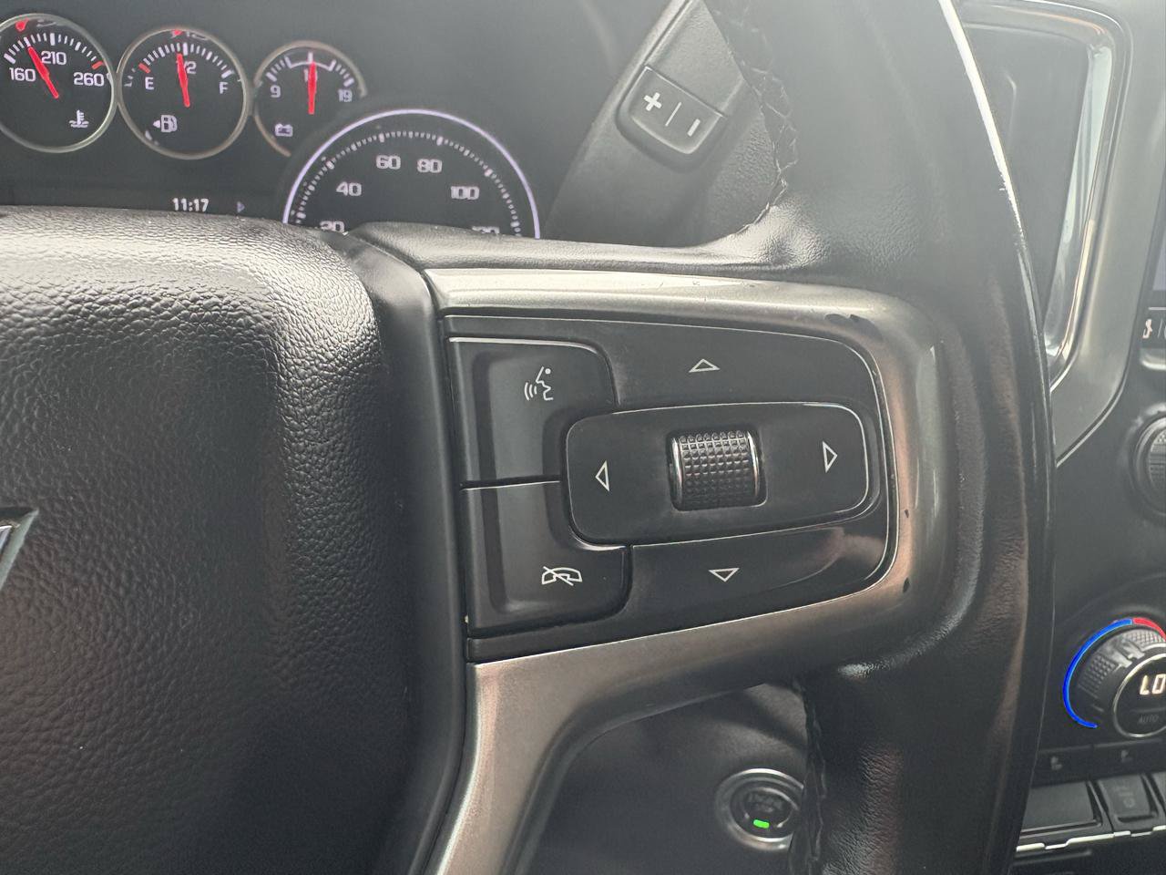 Used 2023 Chevrolet Silverado 2500 LT w/ Convenience Package AWD/4WD image 25