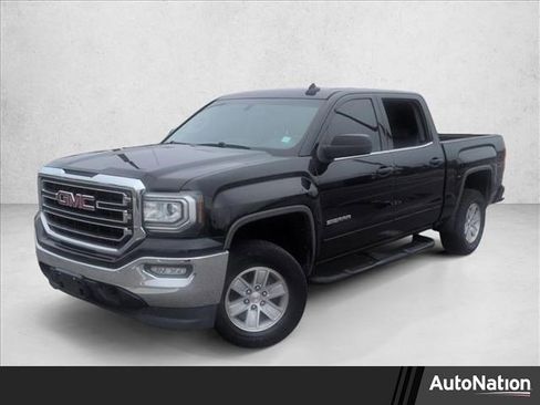 Used 2018 GMC Sierra 1500 SLE w/ SLE Value Package image 1