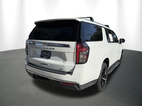 Used 2022 Chevrolet Suburban LT AWD/4WD image 15