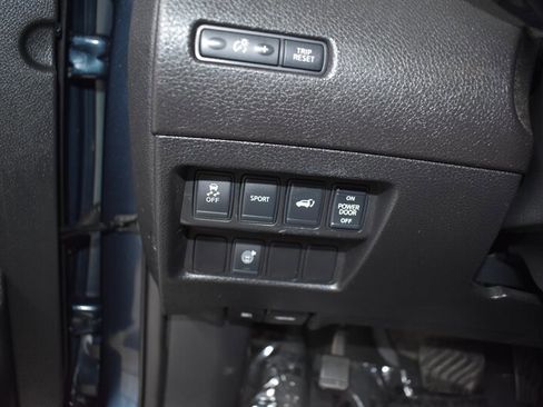 Used 2014 Nissan Rogue SL w/ SL Premium Package FWD image 16