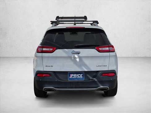 Used 2018 Jeep Cherokee Limited AWD/4WD image 6