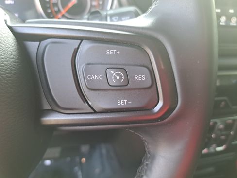 Used 2022 Jeep Wrangler Unlimited Sport AWD/4WD image 17