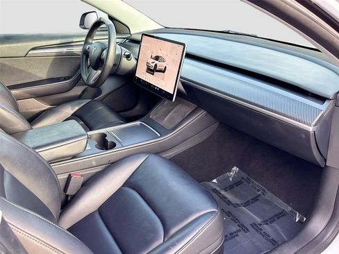 Used 2023 Tesla Model 3 Standard Range image 31