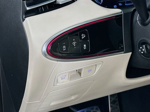 Used 2022 Genesis GV70 3.5T Sport w/ Sport Prestige Package image 10