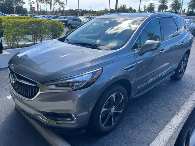 Certified 2021 Buick Enclave Essence w/ LPO, Touring Package FWD image 3