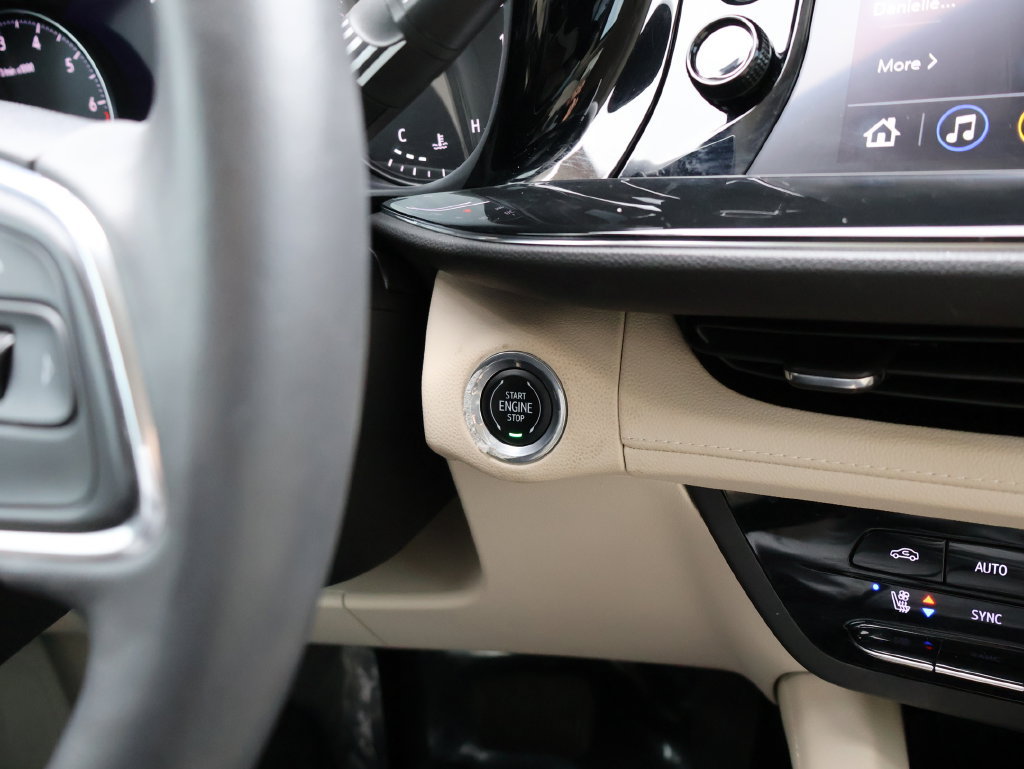 Used 2023 Buick Envision Avenir FWD image 31