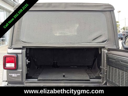 Used 2018 Jeep Wrangler Unlimited Sport image 14