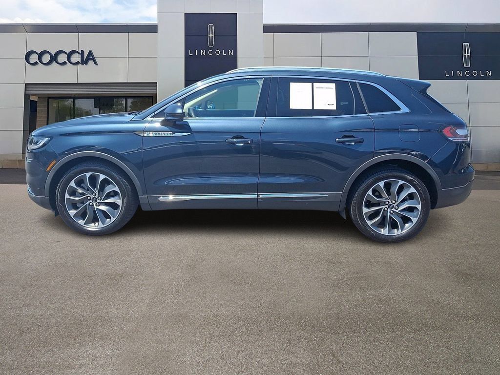 Certified 2023 Lincoln Nautilus Reserve AWD/4WD image 7