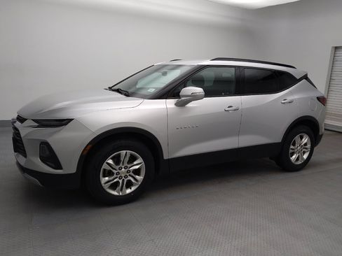 Used 2019 Chevrolet Blazer LT image 2