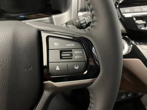 New 2026 Honda Odyssey Touring image 17