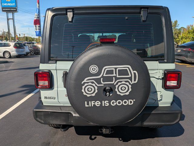 Used 2023 Jeep Wrangler Sport AWD/4WD image 4