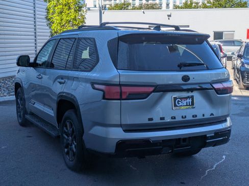 Used 2024 Toyota Sequoia Platinum AWD/4WD image 7
