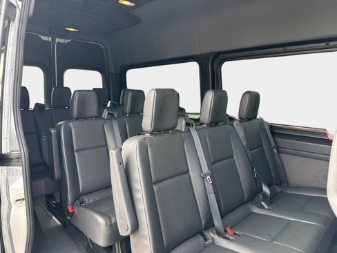 Used 2020 Mercedes-Benz Sprinter 2500 w/ Comfort Plus Package image 14