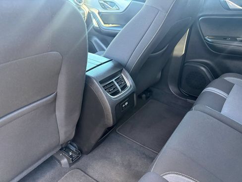 Used 2025 Chevrolet Blazer LT FWD image 24