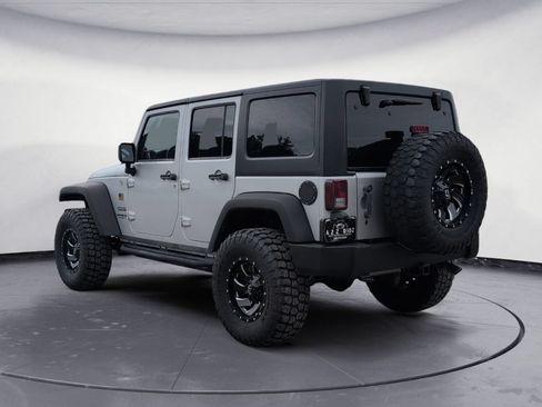 Used 2012 Jeep Wrangler Unlimited Sport AWD/4WD image 3