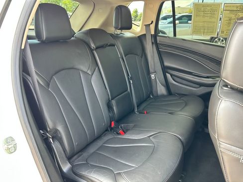 Used 2017 Buick Envision Essence FWD image 21