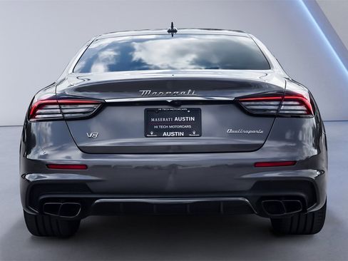 Certified 2022 Maserati Quattroporte Trofeo image 7