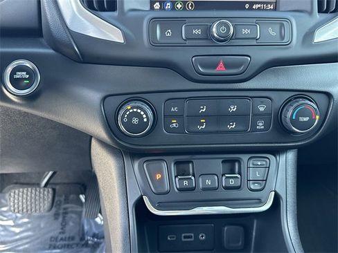 Used 2021 GMC Terrain SLE w/ Elevation Edition image 30