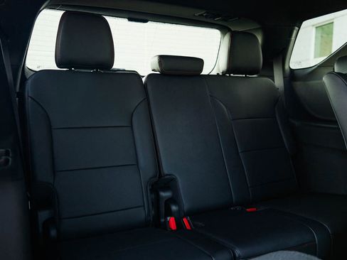 New 2026 Chevrolet Traverse Z71 w/ Enhanced Driving Package image 12