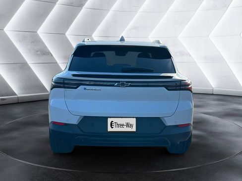 New 2026 Chevrolet Equinox EV LT w/ LPO, Blackout Package FWD image 4