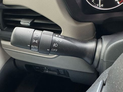 Used 2025 Subaru Forester Limited image 14