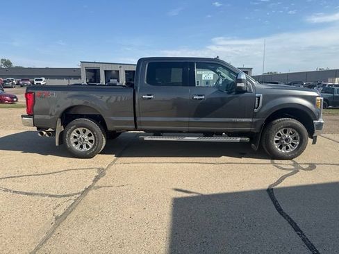 Used 2019 Ford F250 XLT w/ XLT Premium Package AWD/4WD image 11