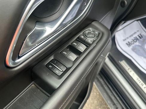 Used 2023 Chevrolet Tahoe Premier w/ Premium Package 2 image 11