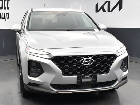 Used 2019 Hyundai Santa Fe SE FWD image 8