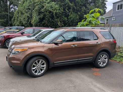 Used 2012 Ford Explorer Limited AWD/4WD image 2