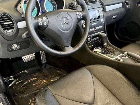 Used 2005 Mercedes-Benz SLK 350 image 11