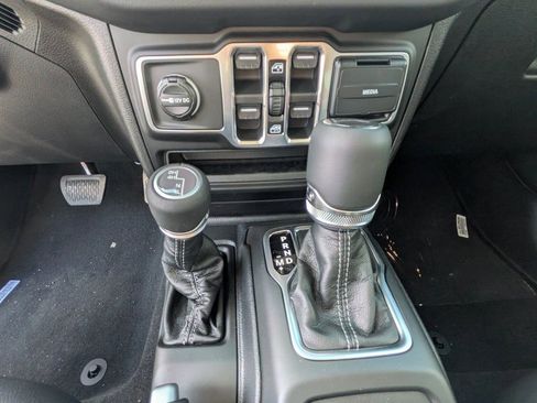 New 2026 Jeep Gladiator Mojave AWD/4WD image 15